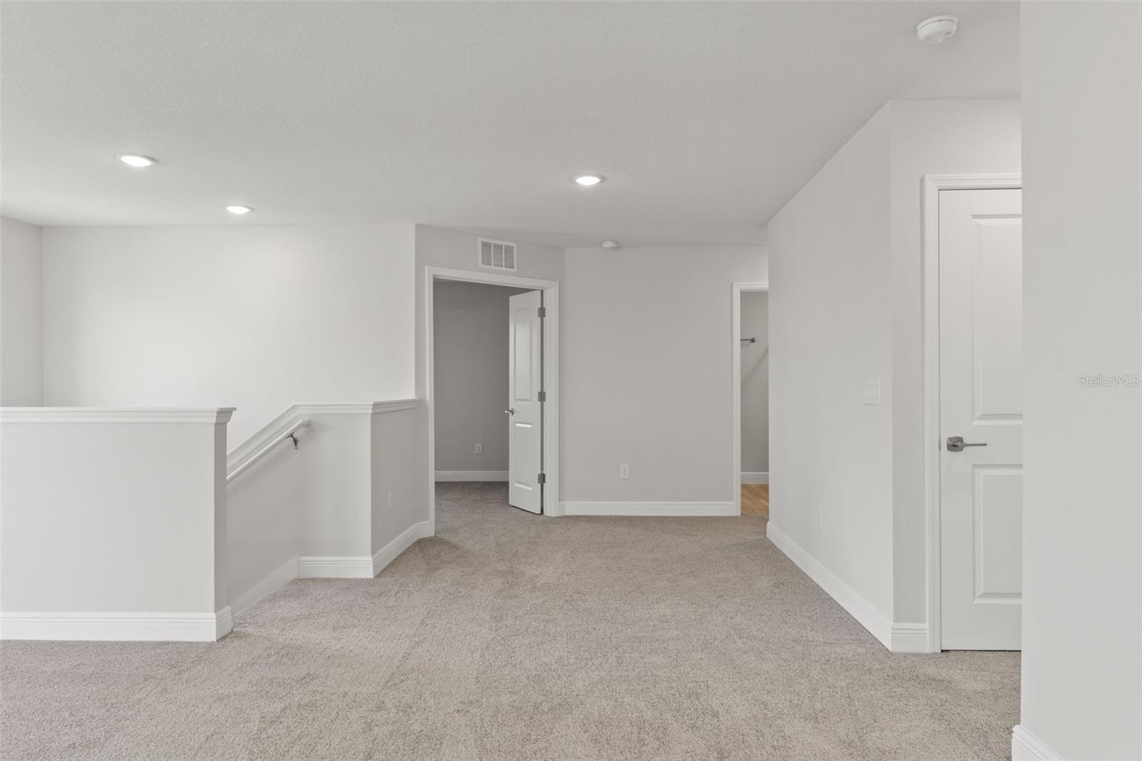 10412 FIELDSTONE MYRTLE WAY, SAN ANTONIO, FL — photo 49