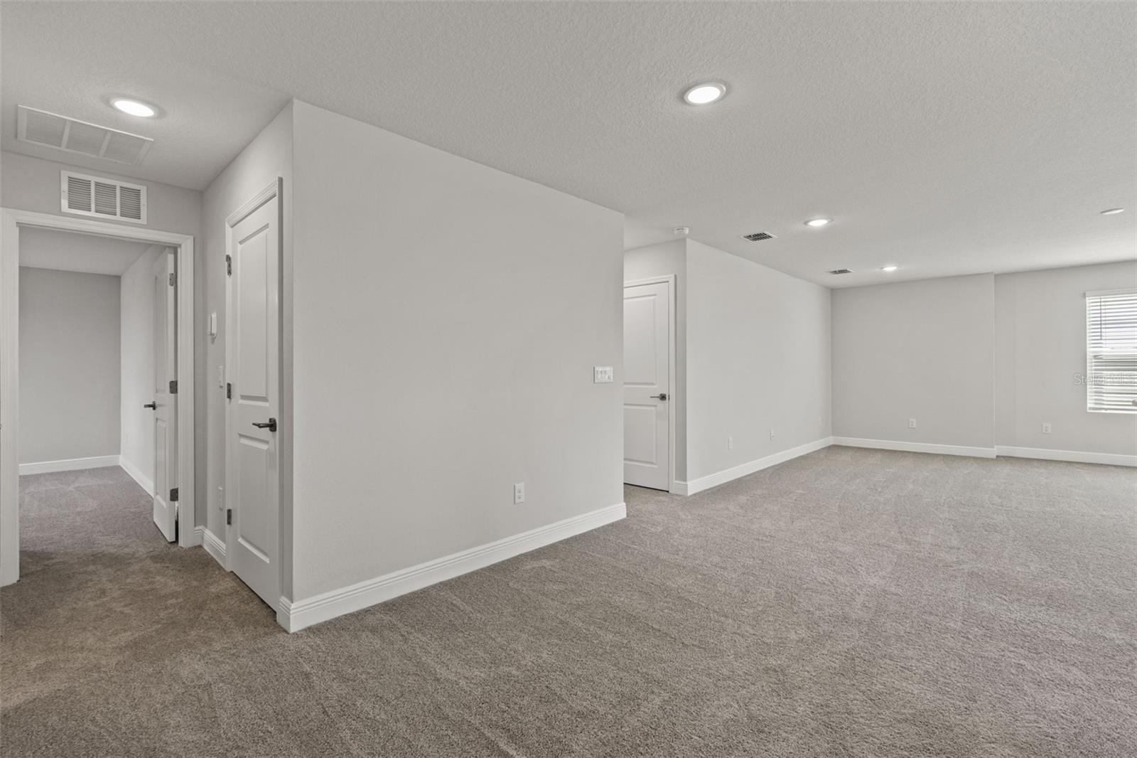 10412 FIELDSTONE MYRTLE WAY, SAN ANTONIO, FL — photo 52