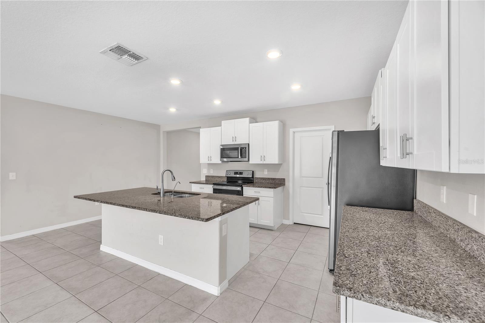 1846 SILVER STAR PL, RUSKIN, FL — photo 6