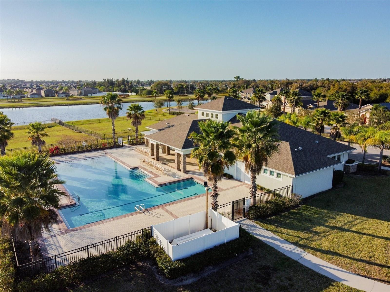 909 MEADOW GLADE DR, RUSKIN, FL — photo 3