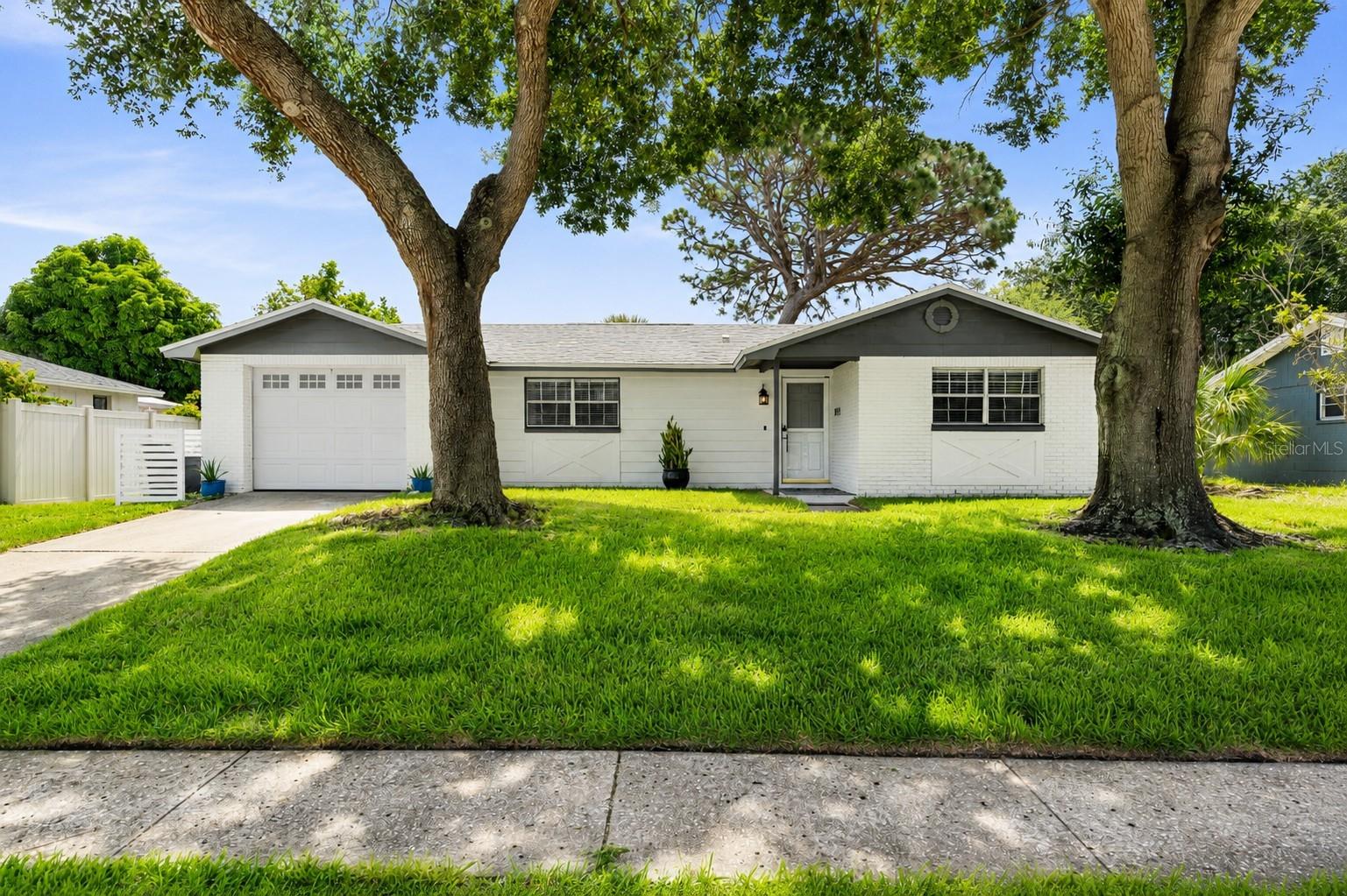 919 PENINSULA RD, TARPON SPRINGS, FL — photo 2