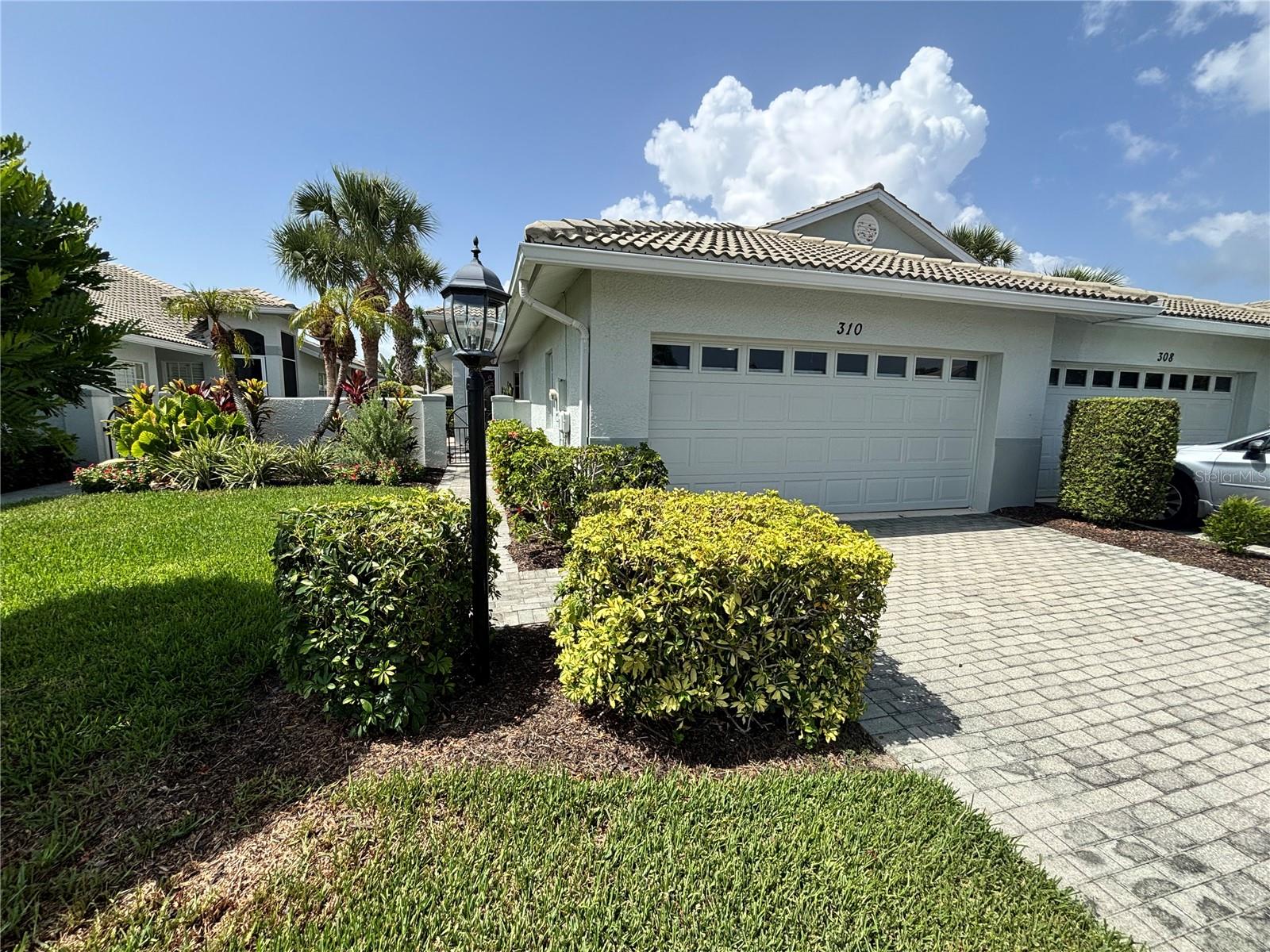 310 RECLINATA CIR, VENICE, FL
