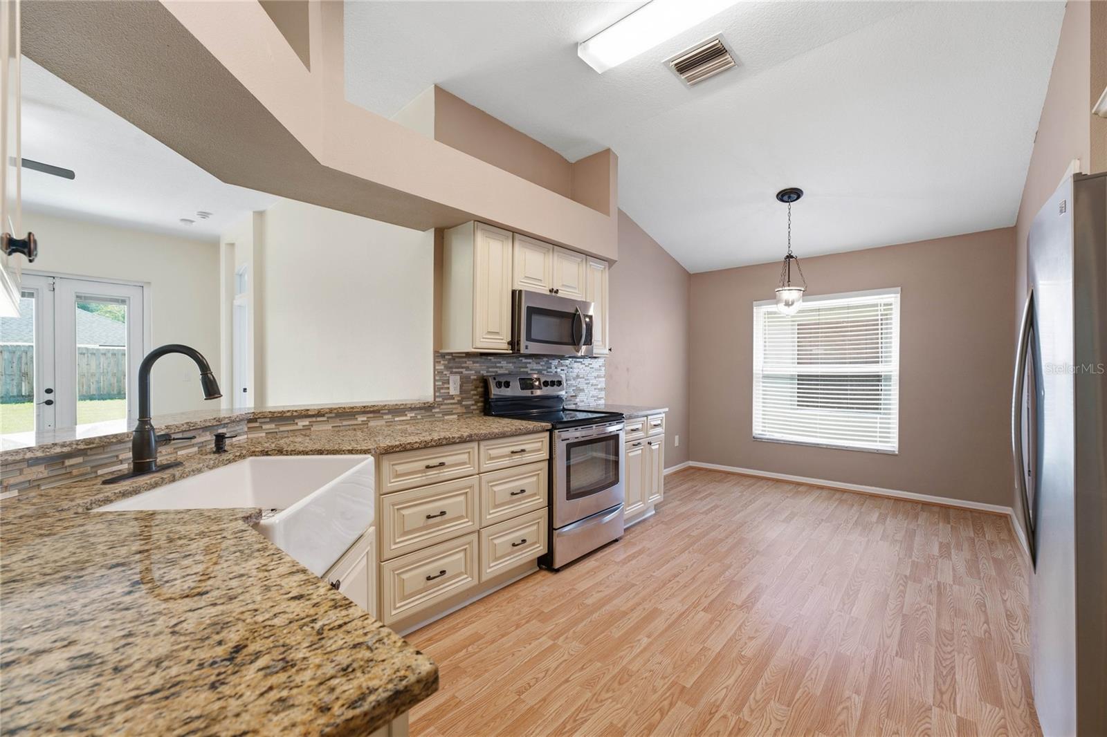 19520 MORDEN BLUSH DR, LUTZ, FL — photo 15