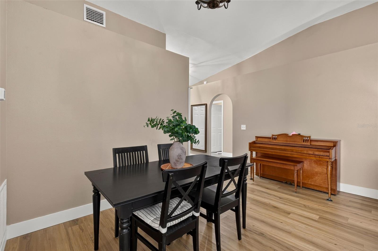 31806 LOCH ALINE DR, WESLEY CHAPEL, FL — photo 9