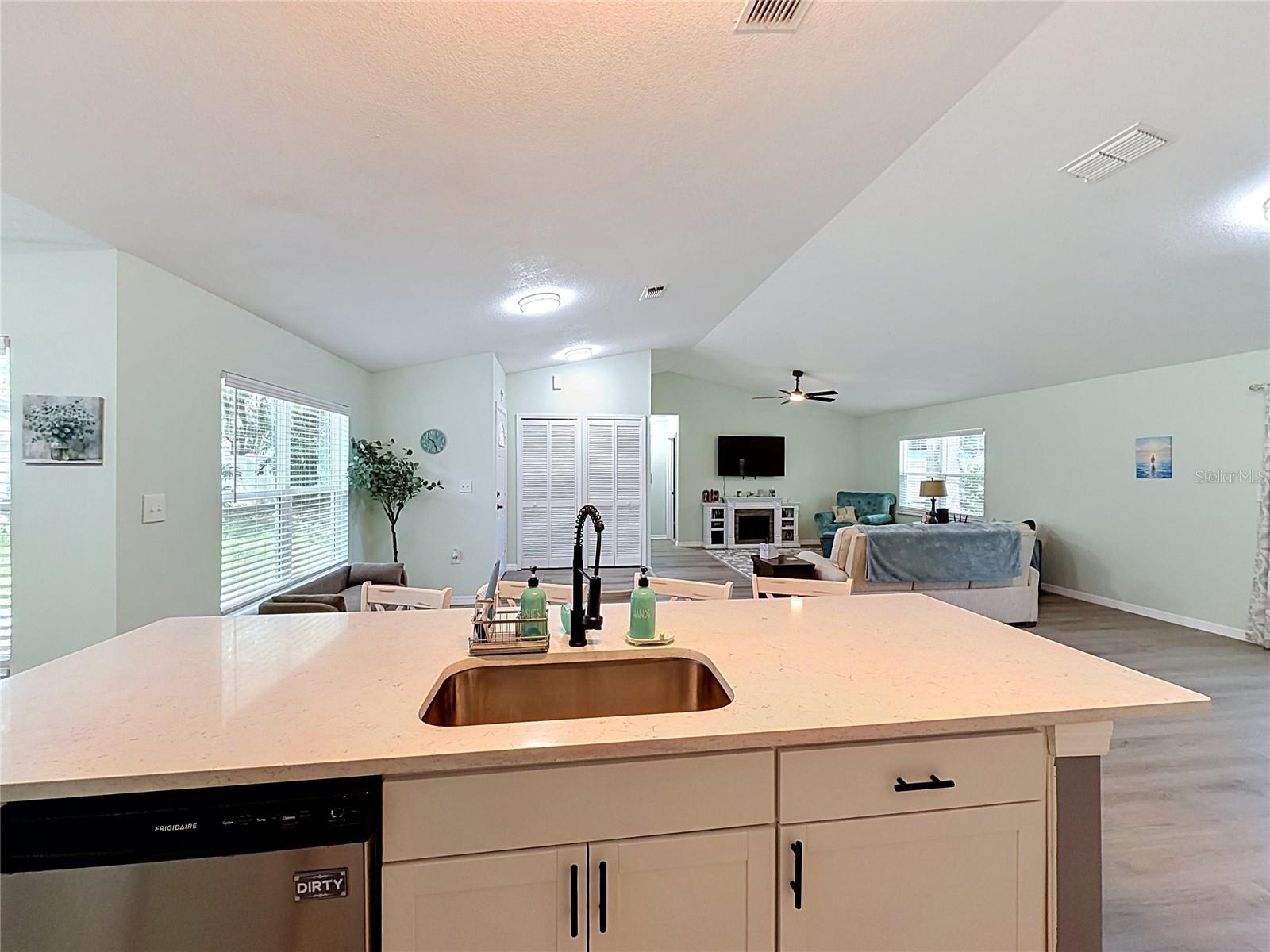 706 OLD CREEK CT, SANFORD, FL — photo 7
