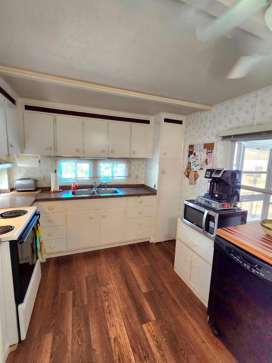 1715 ILLINOIS AVE, BRADENTON, FL — photo 19