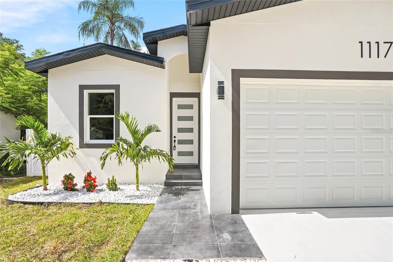 1117 15TH AVE NW, LARGO, FL — photo 2