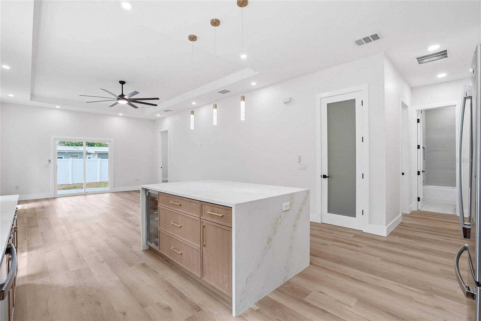 1117 15TH AVE NW, LARGO, FL — photo 11
