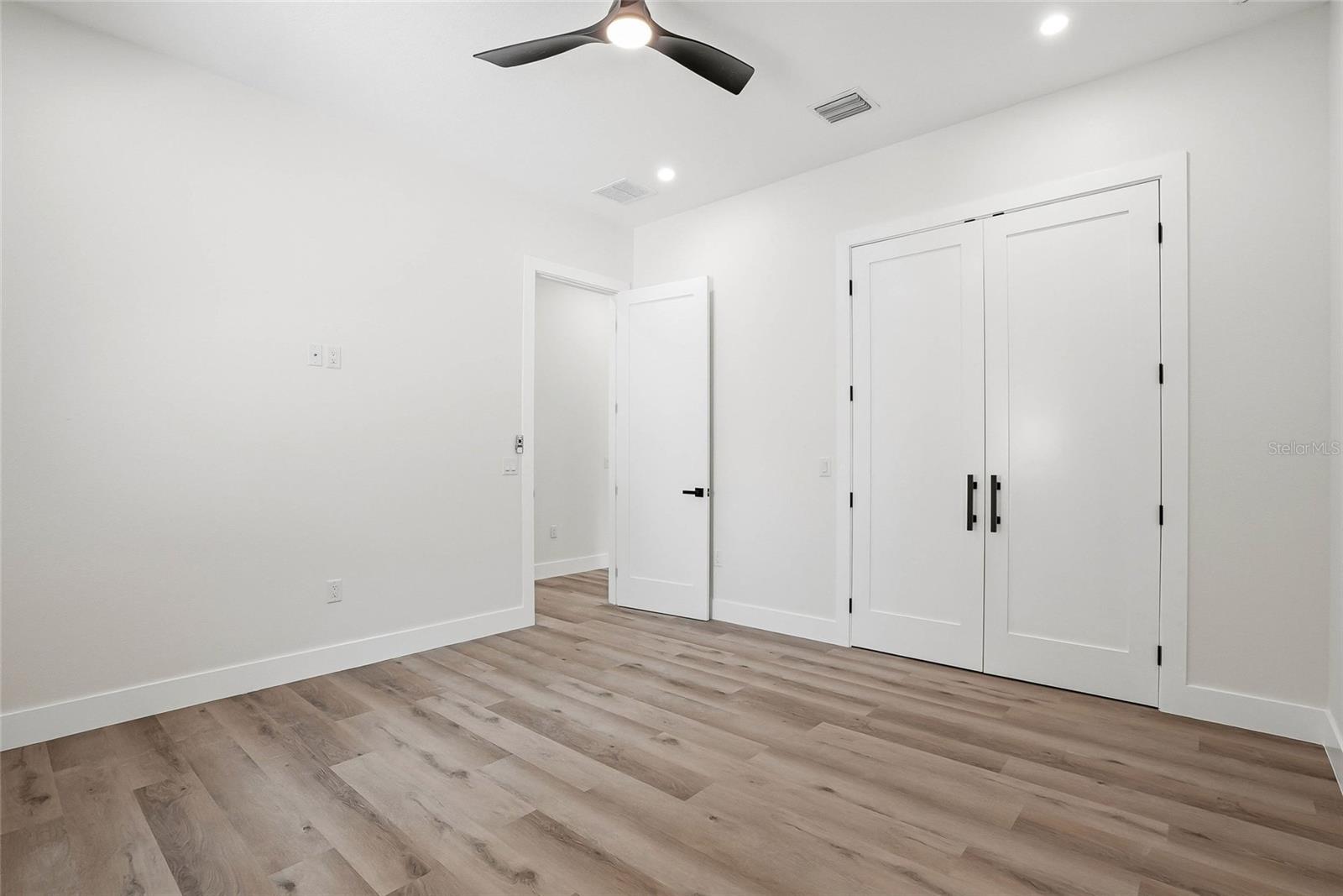 1117 15TH AVE NW, LARGO, FL — photo 24