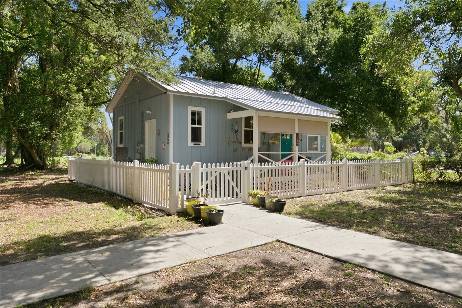 559 18TH ST E, BRADENTON, FL — photo 10