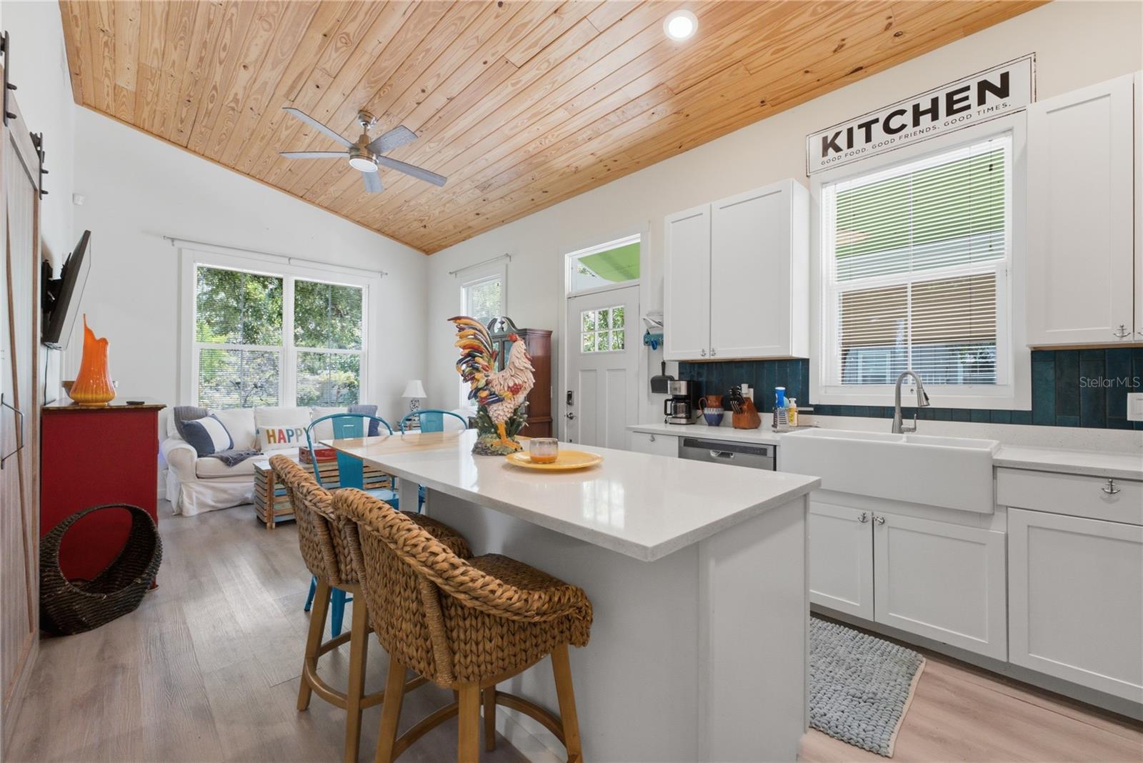 559 18TH ST E, BRADENTON, FL — photo 12