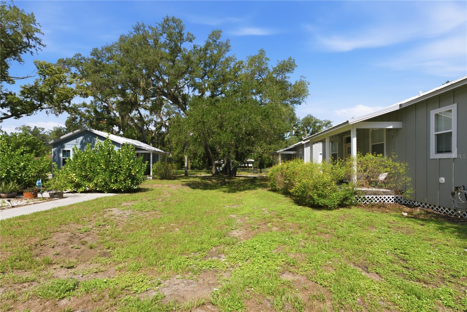559 18TH ST E, BRADENTON, FL — photo 42