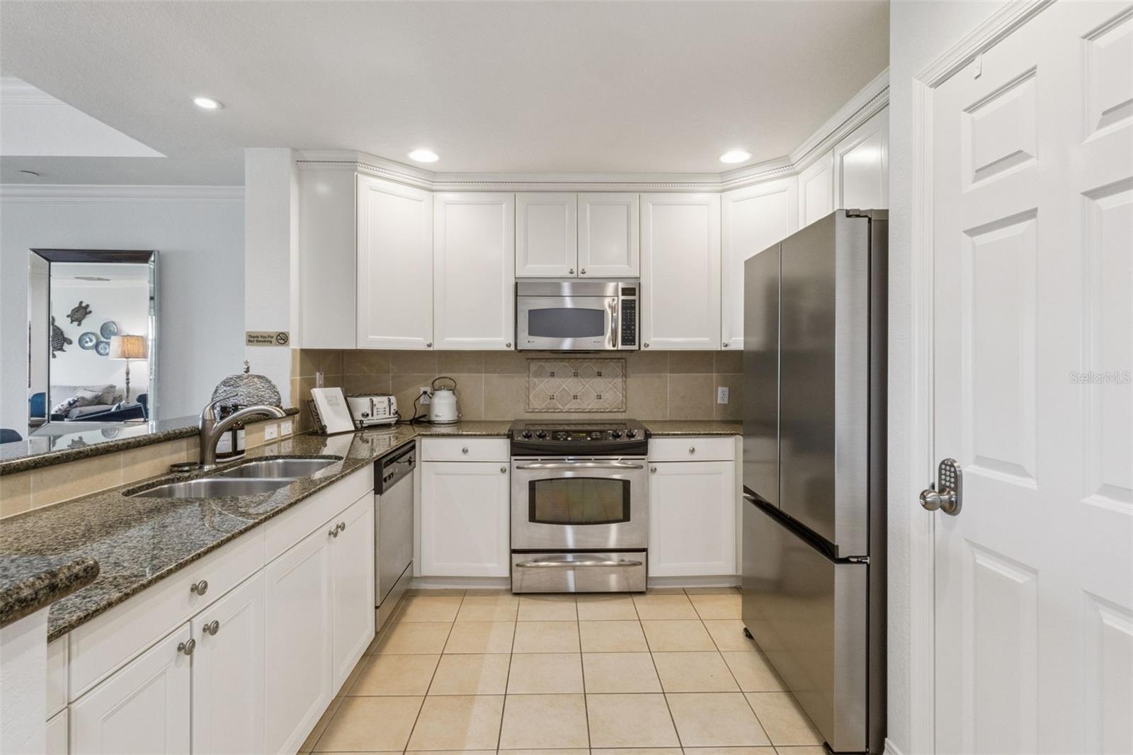 1112 SUNSET VIEW CIR #203, KISSIMMEE, FL — photo 10