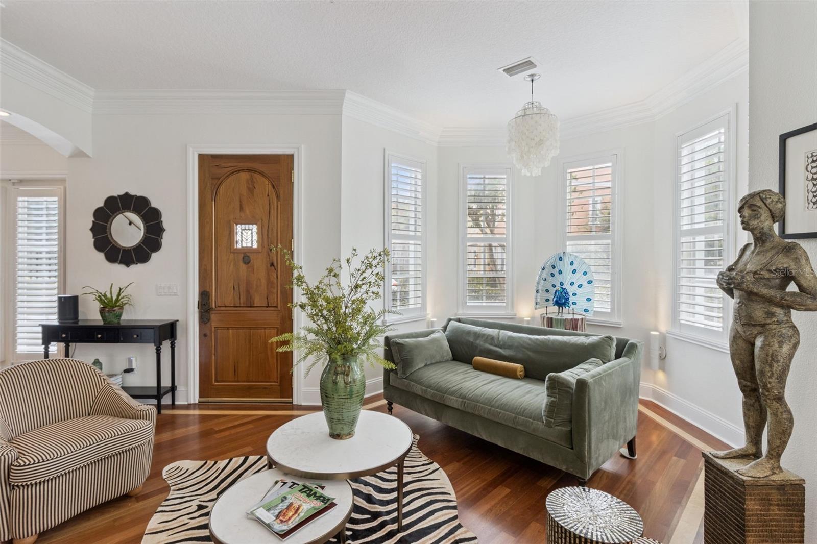 2402 VICTORIA GARDENS LN, TAMPA, FL — photo 8