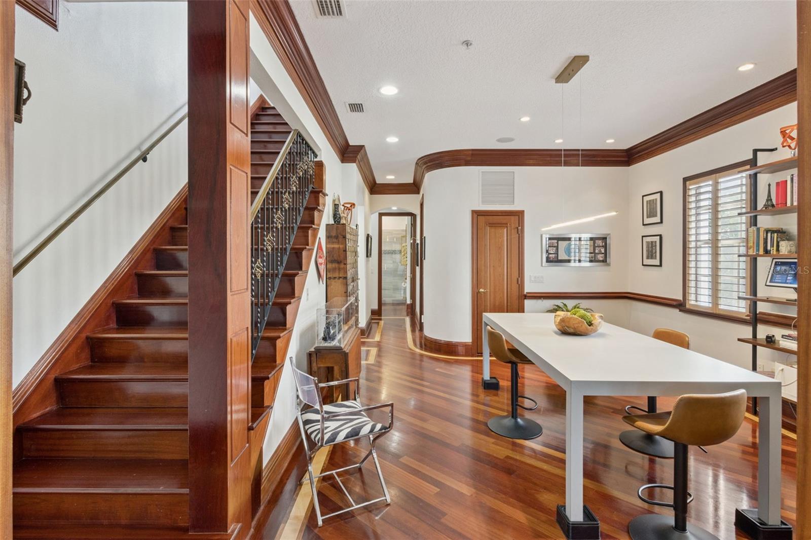 2402 VICTORIA GARDENS LN, TAMPA, FL — photo 10
