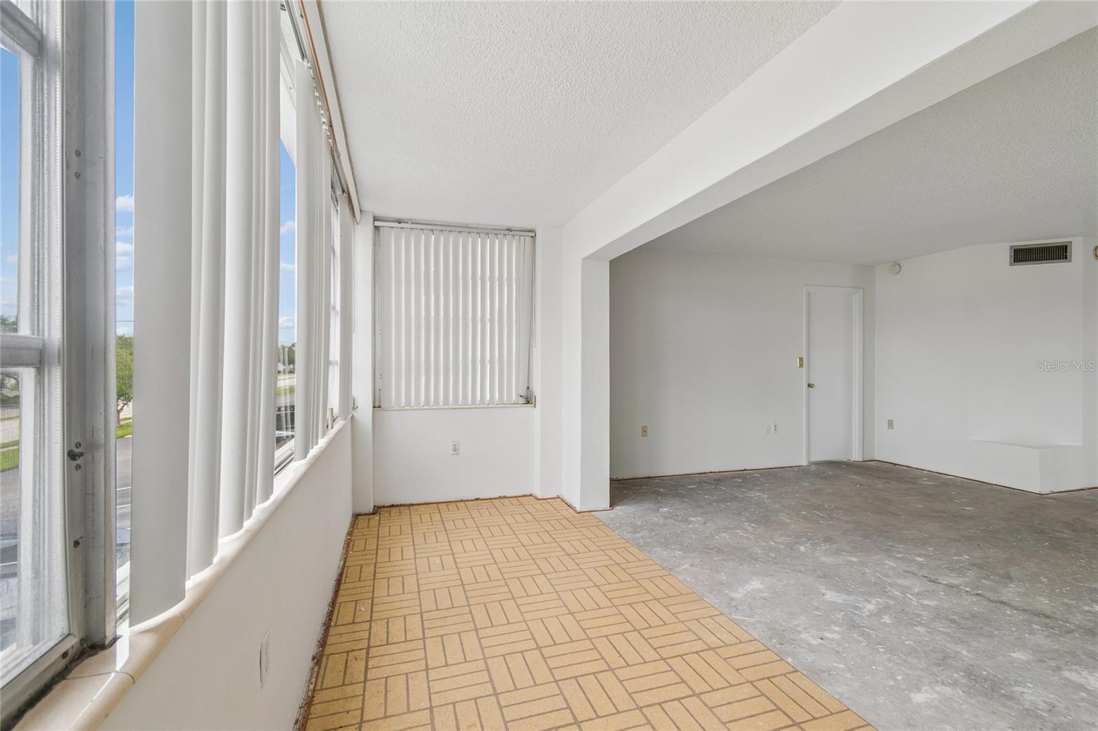 1900 68TH ST N #210, ST PETERSBURG, FL — photo 14