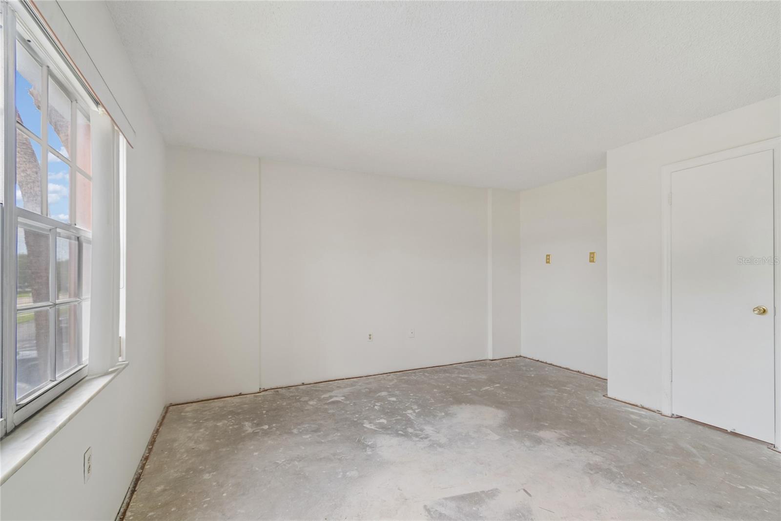 1900 68TH ST N #210, ST PETERSBURG, FL — photo 26