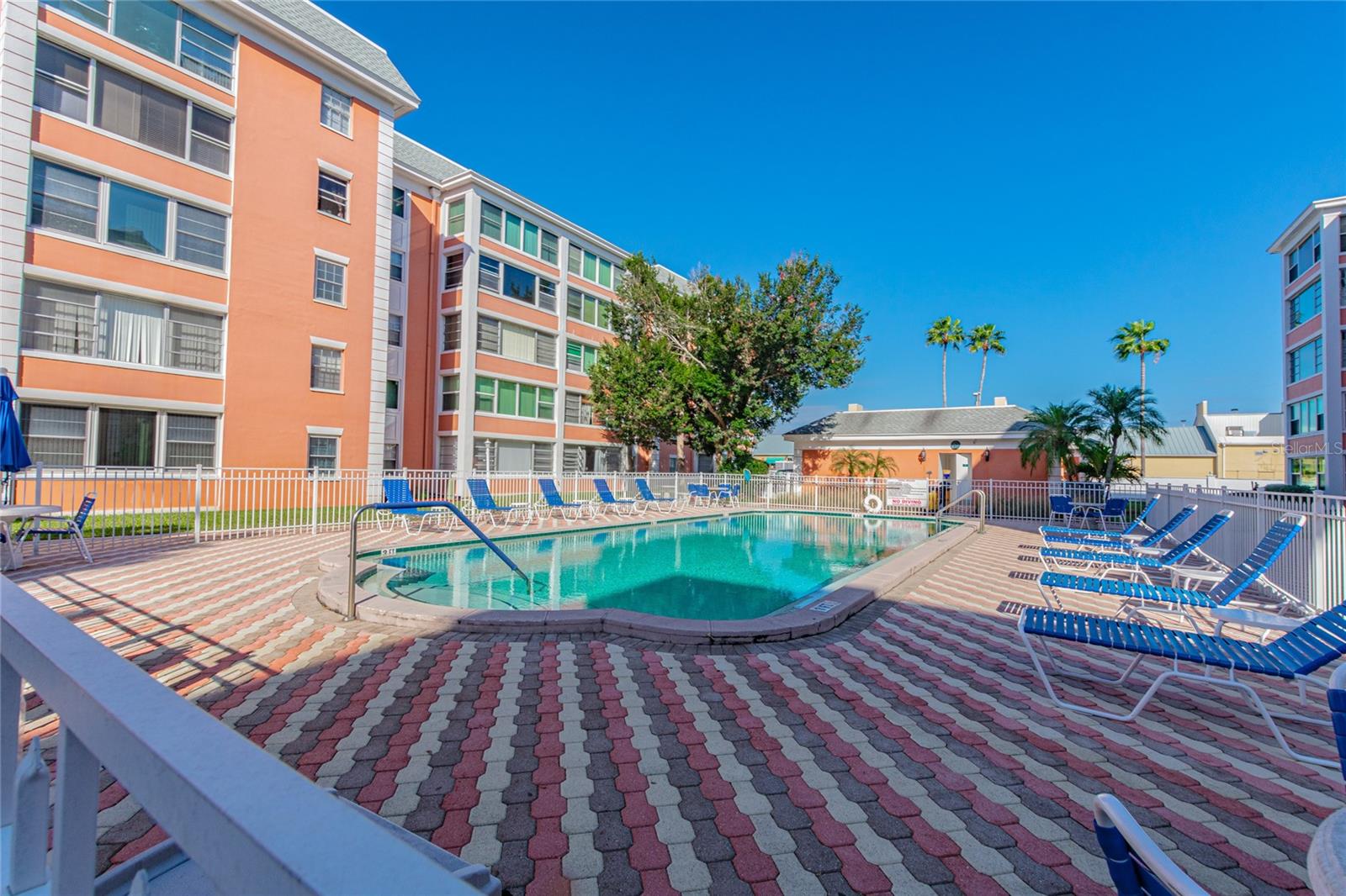 1900 68TH ST N #210, ST PETERSBURG, FL — photo 46