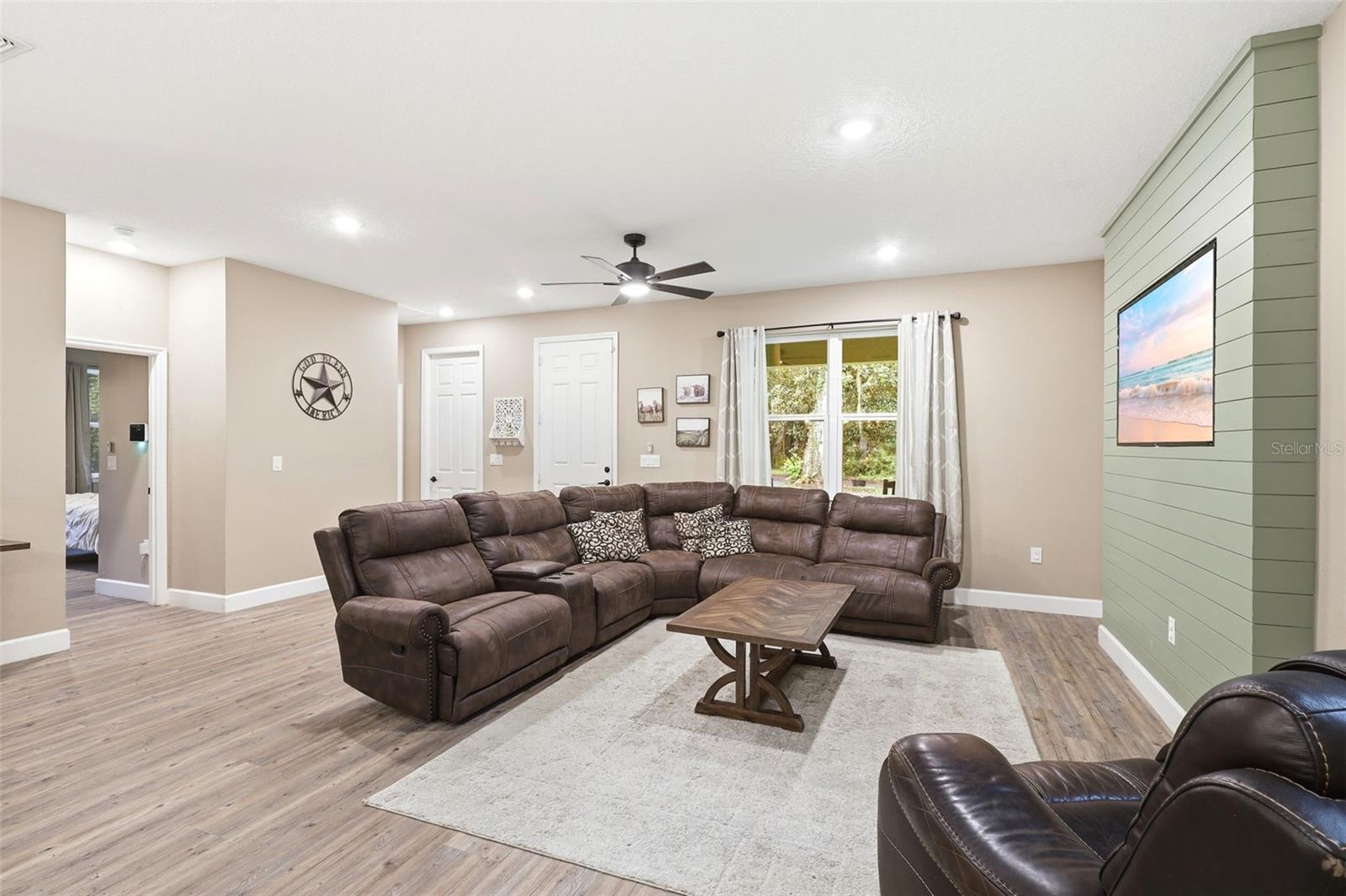 425 SPRING GARDEN AVE, DE LEON SPRINGS, FL — photo 6