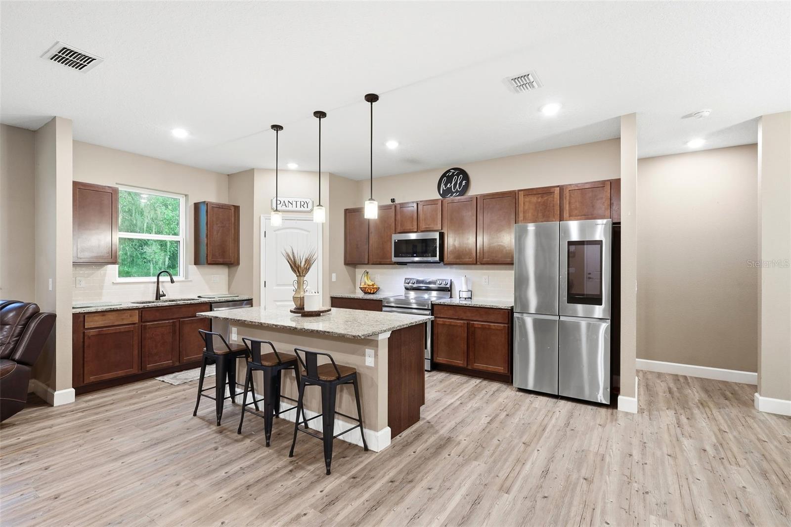 425 SPRING GARDEN AVE, DE LEON SPRINGS, FL — photo 9
