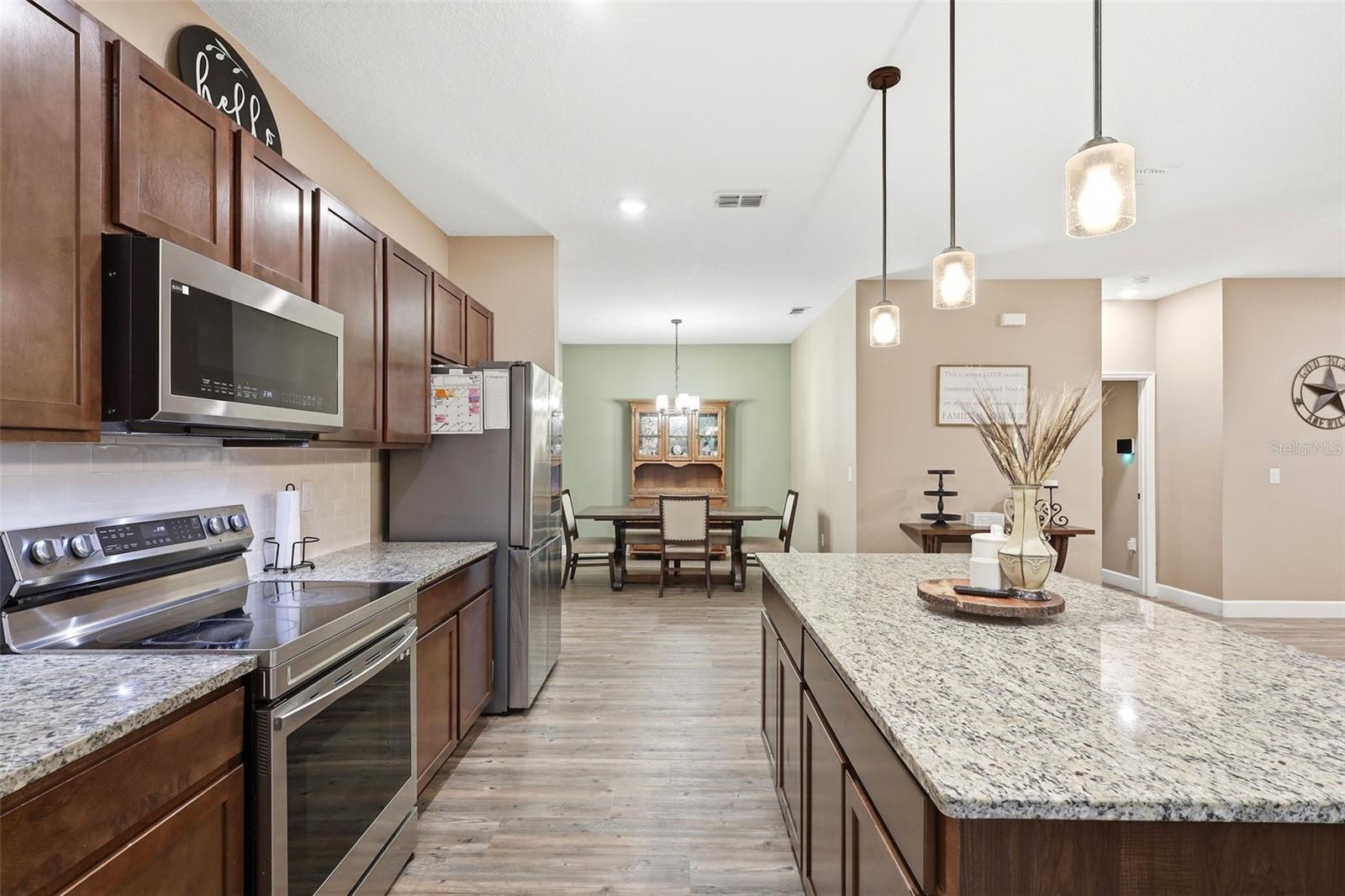 425 SPRING GARDEN AVE, DE LEON SPRINGS, FL — photo 12