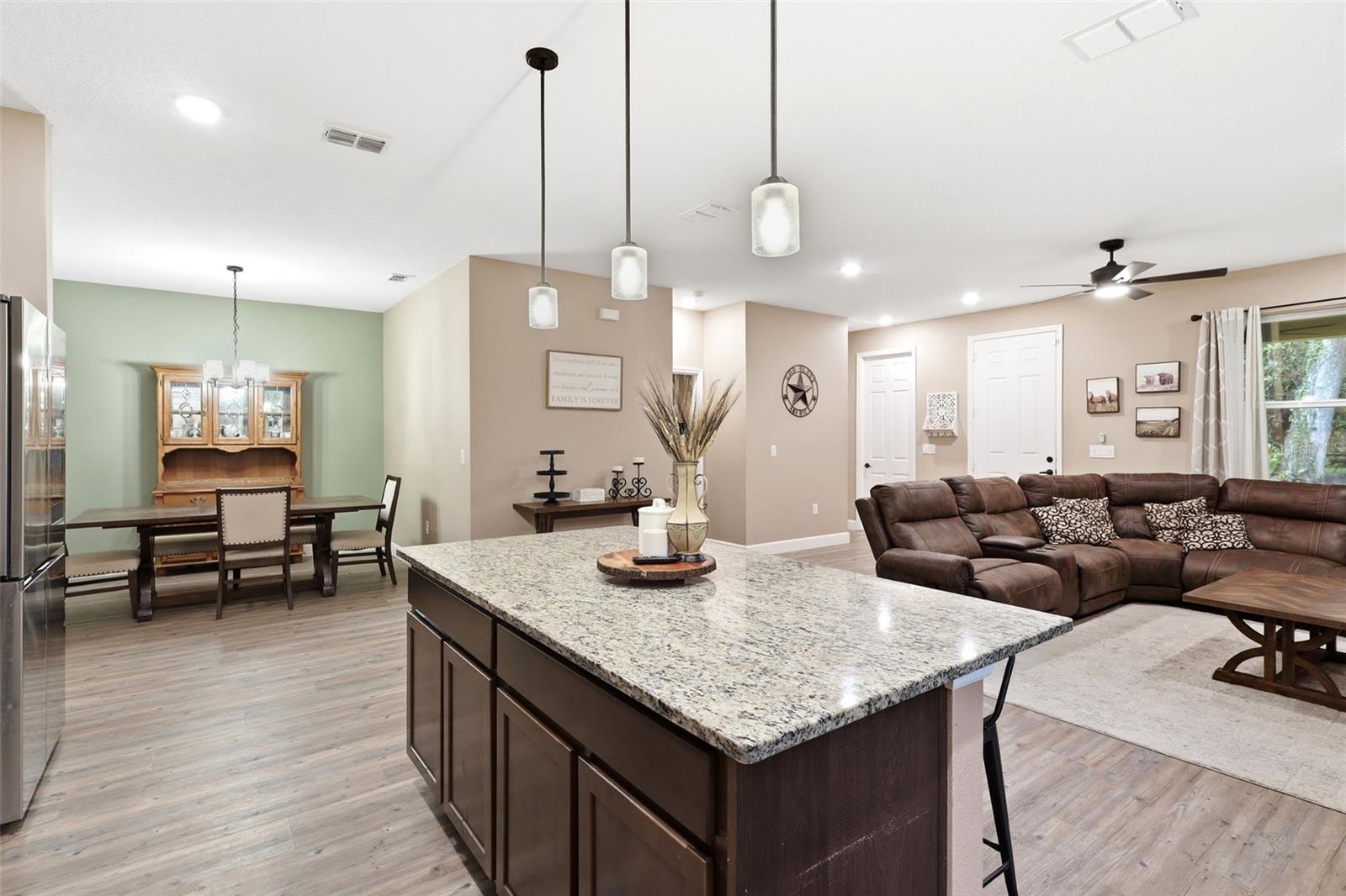 425 SPRING GARDEN AVE, DE LEON SPRINGS, FL — photo 13