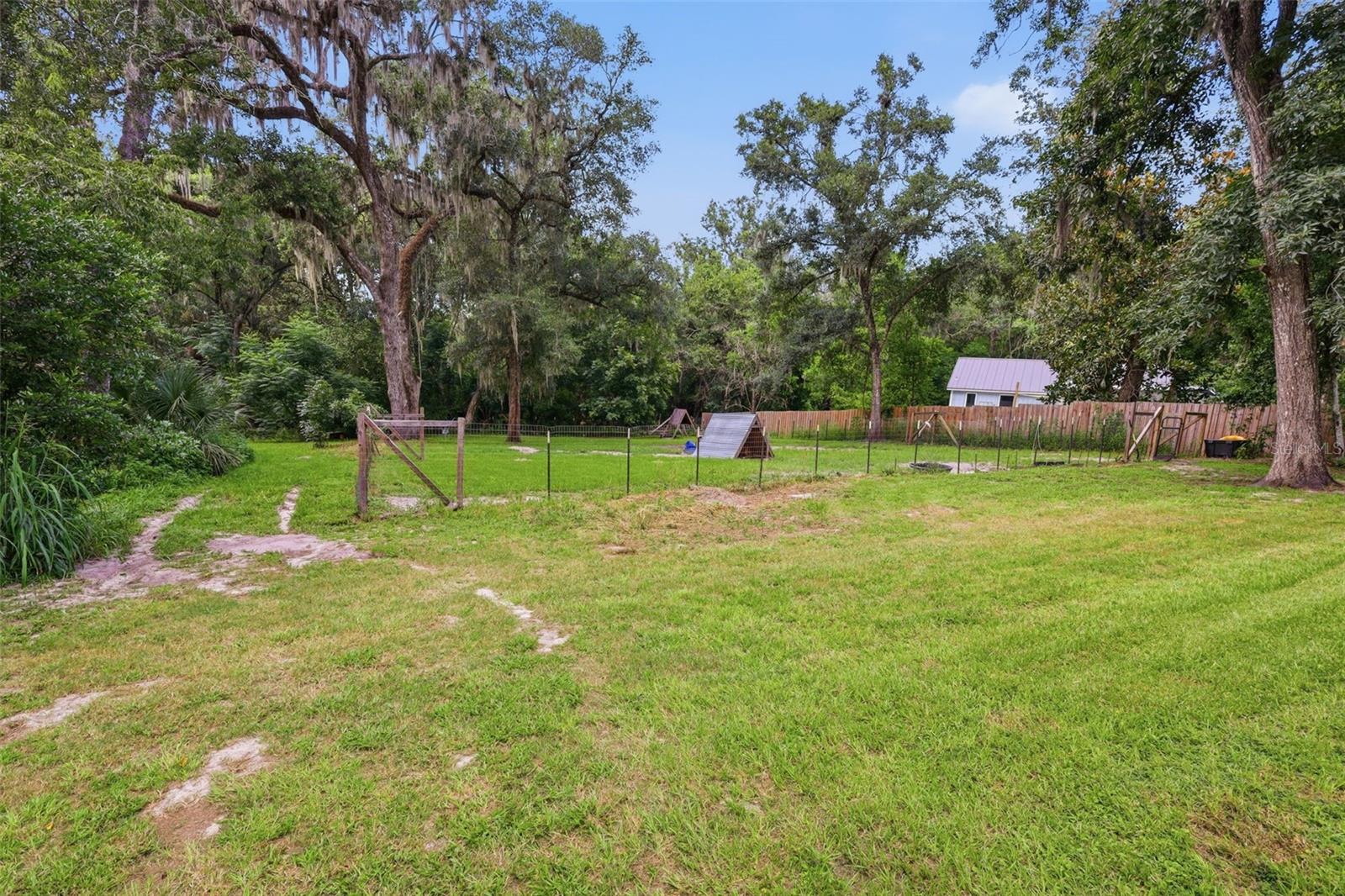 425 SPRING GARDEN AVE, DE LEON SPRINGS, FL — photo 29