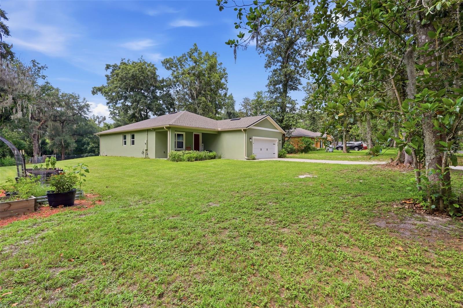 425 SPRING GARDEN AVE, DE LEON SPRINGS, FL — photo 34