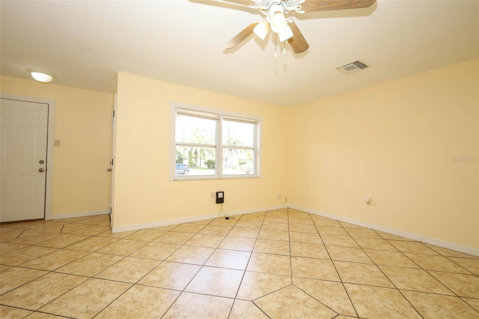 586 TULANE DR, ALTAMONTE SPRINGS, FL — photo 4