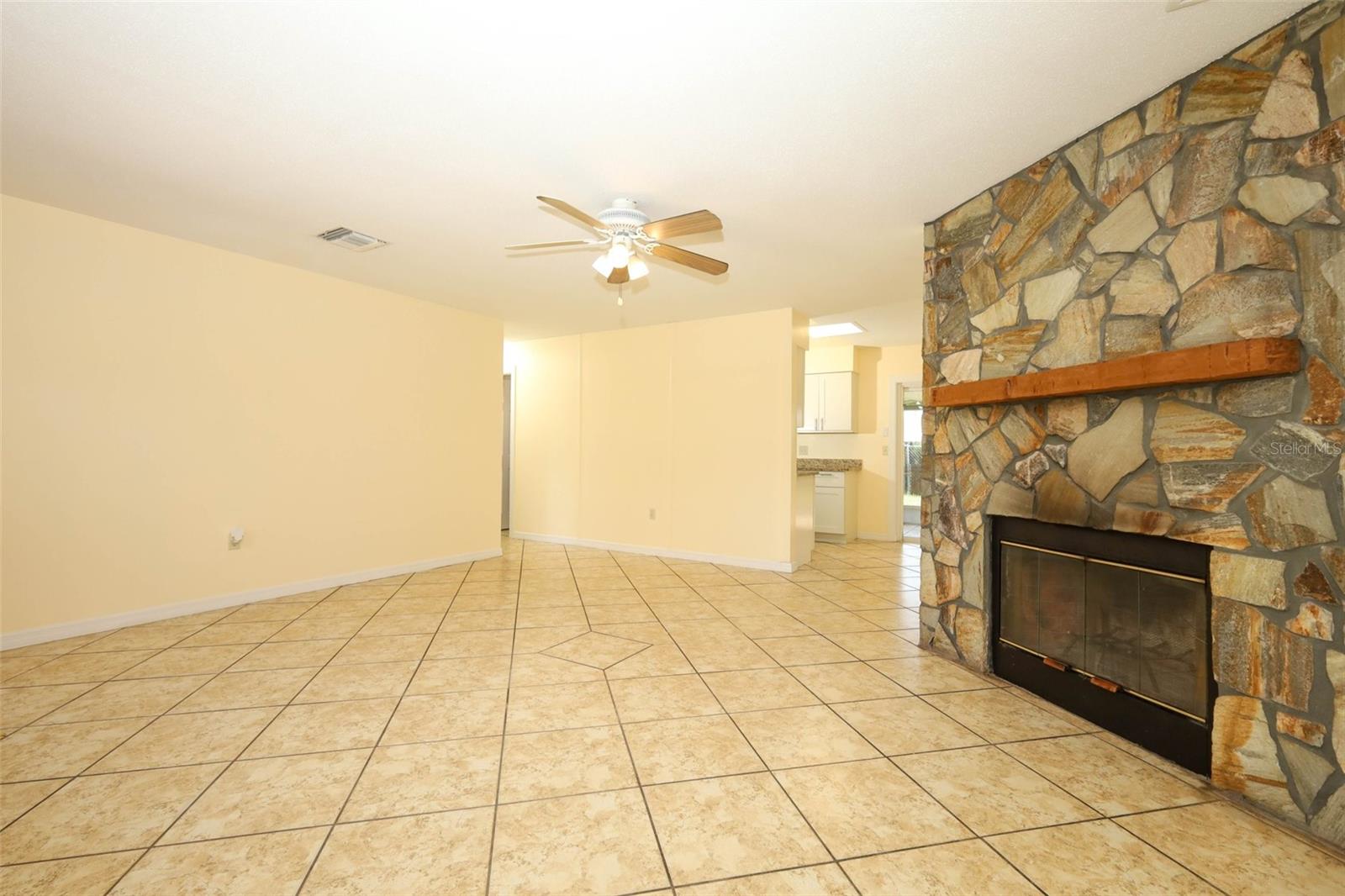 586 TULANE DR, ALTAMONTE SPRINGS, FL — photo 5