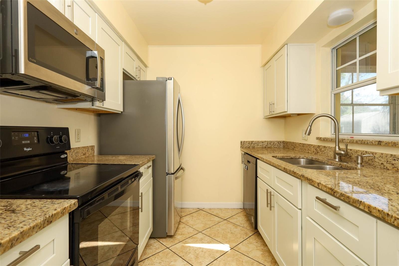 586 TULANE DR, ALTAMONTE SPRINGS, FL — photo 12