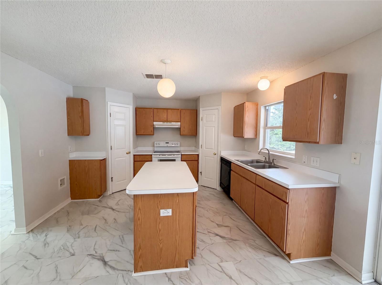 5191 QUINTILIS ST, SPRING HILL, FL — photo 12