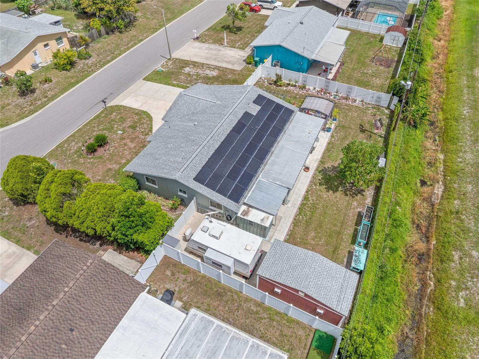 29861 69TH ST N, CLEARWATER, FL — photo 33