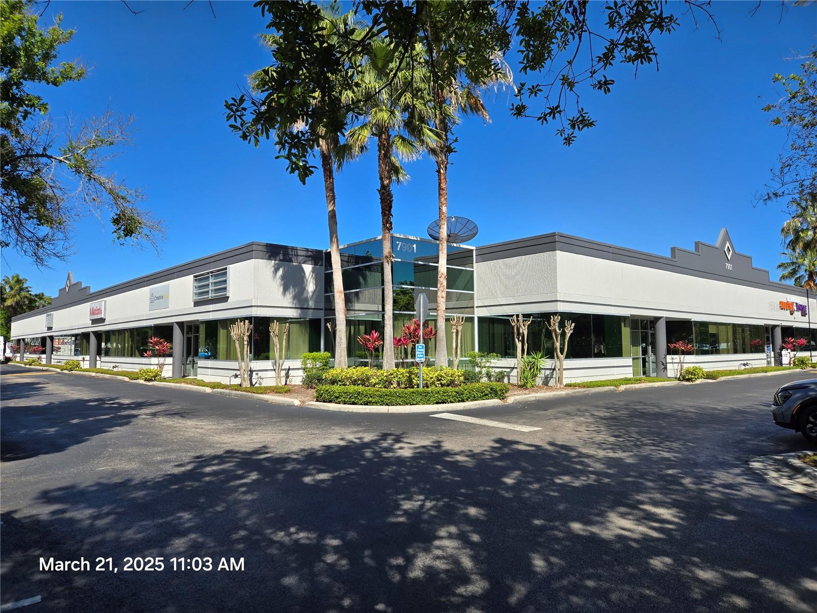 7901 KINGSPOINTE PKWY #23, ORLANDO, FL