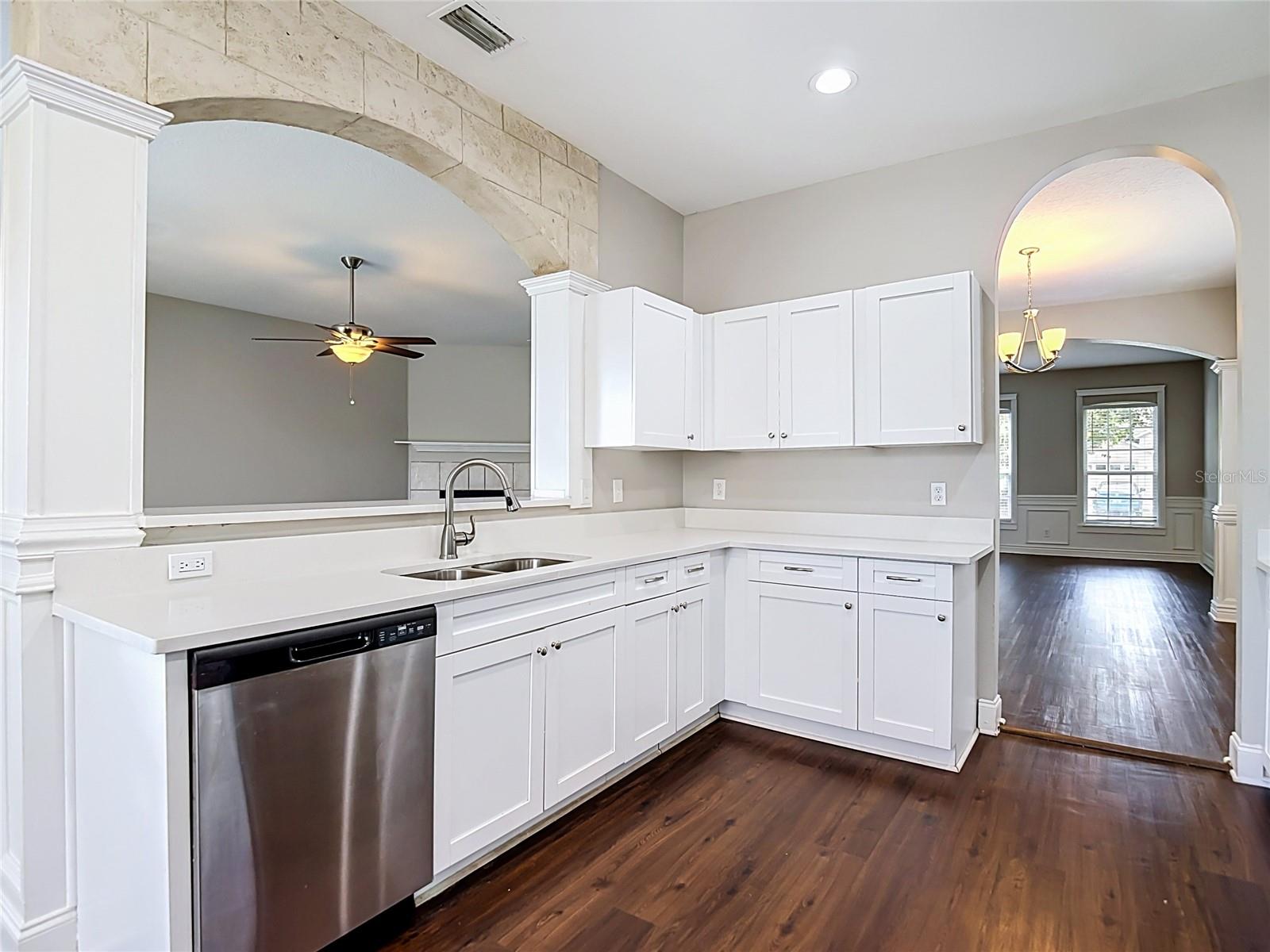 10739 EVENINGWOOD CT, TRINITY, FL — photo 8