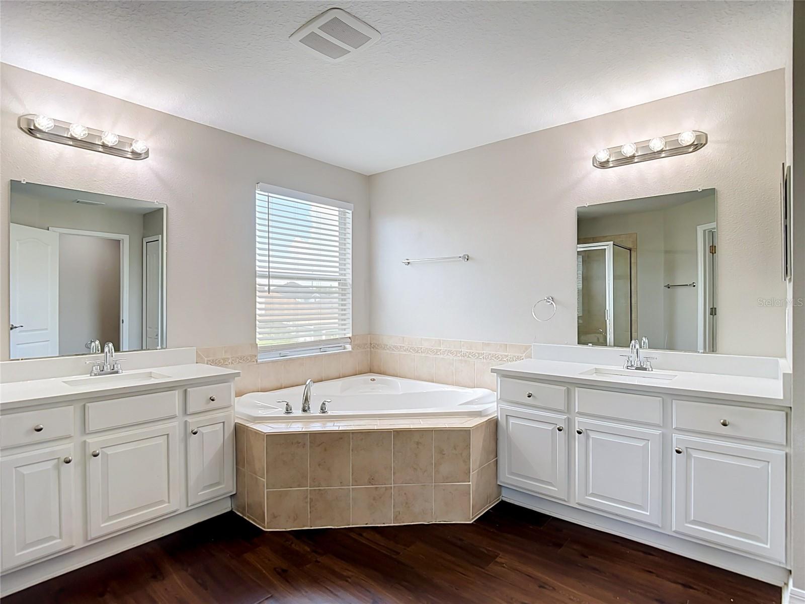 10739 EVENINGWOOD CT, TRINITY, FL — photo 27