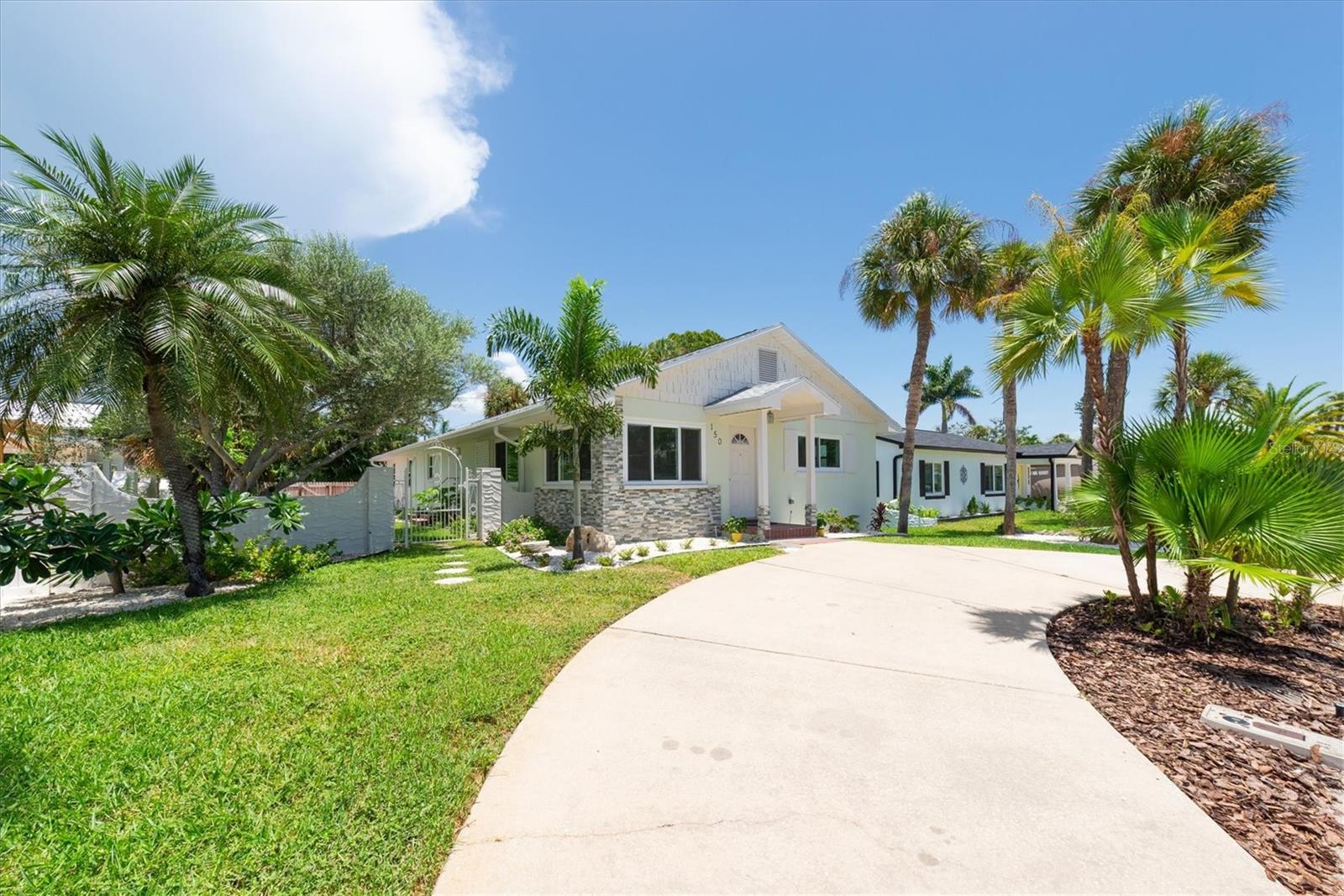 150 42ND AVE, ST PETE BEACH, FL
