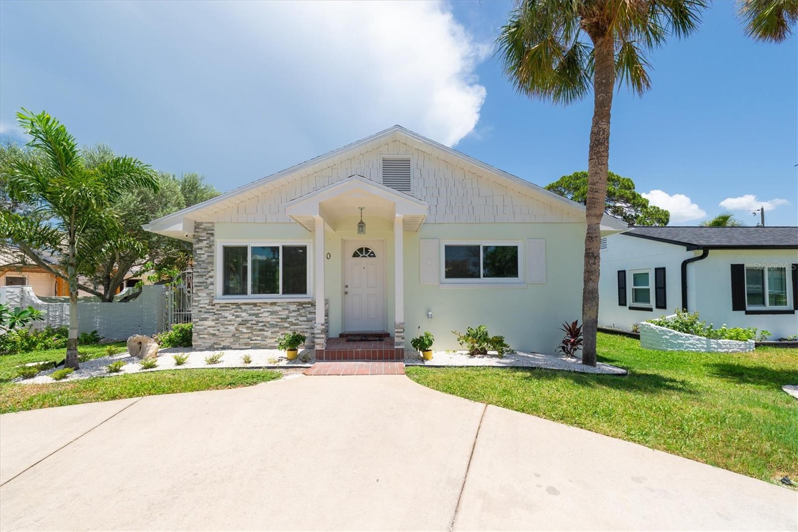 150 42ND AVE, ST PETE BEACH, FL — photo 2