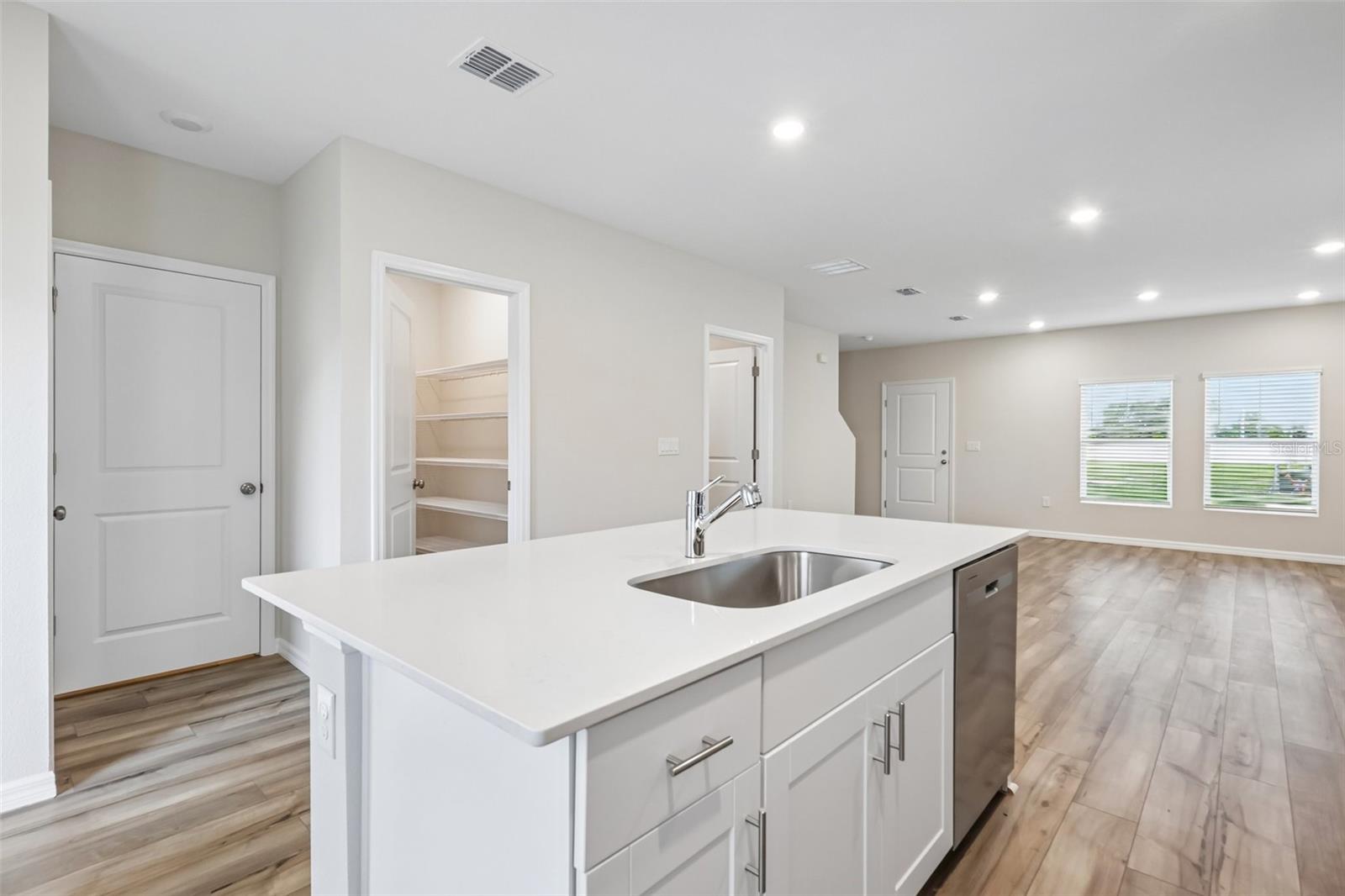 9176 BENT BR, DADE CITY, FL — photo 11