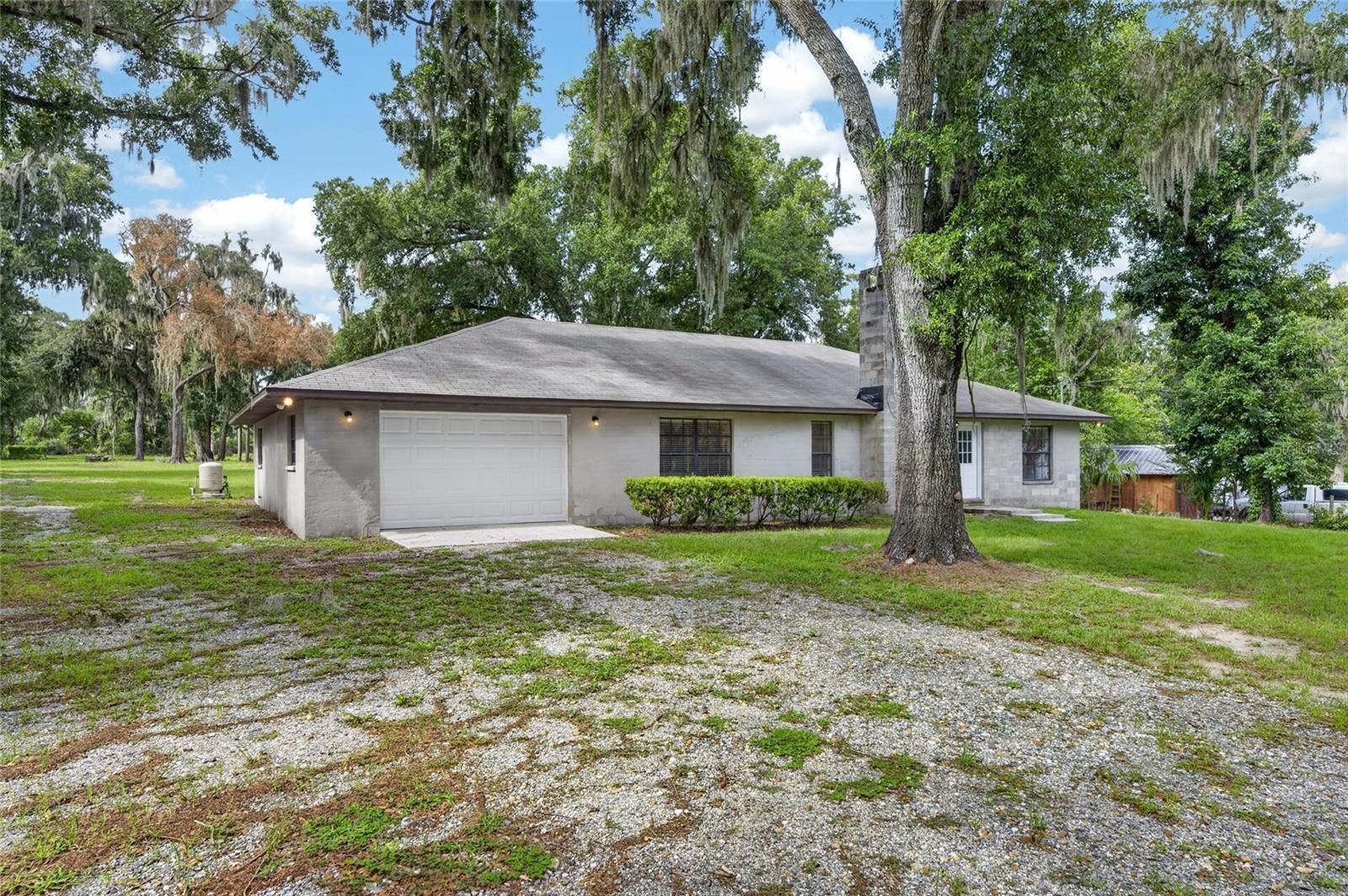 615 THOMPSON RD, LITHIA, FL — photo 2