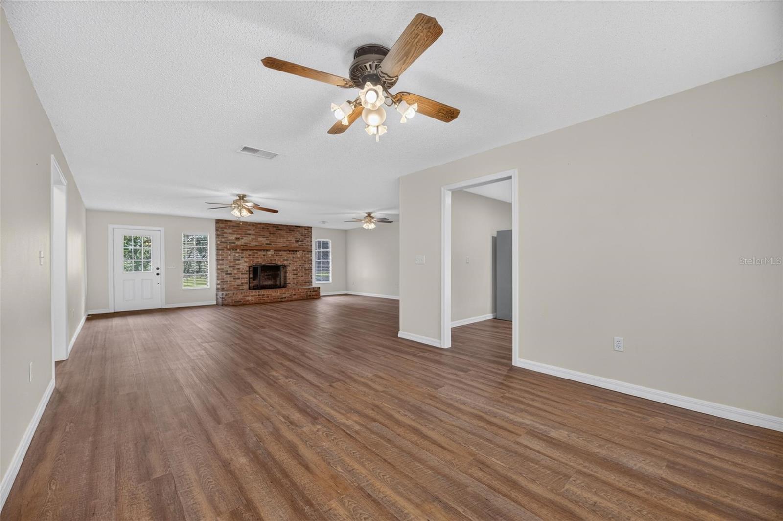 615 THOMPSON RD, LITHIA, FL — photo 10