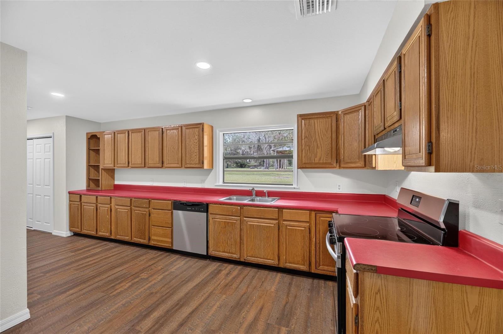 615 THOMPSON RD, LITHIA, FL — photo 23