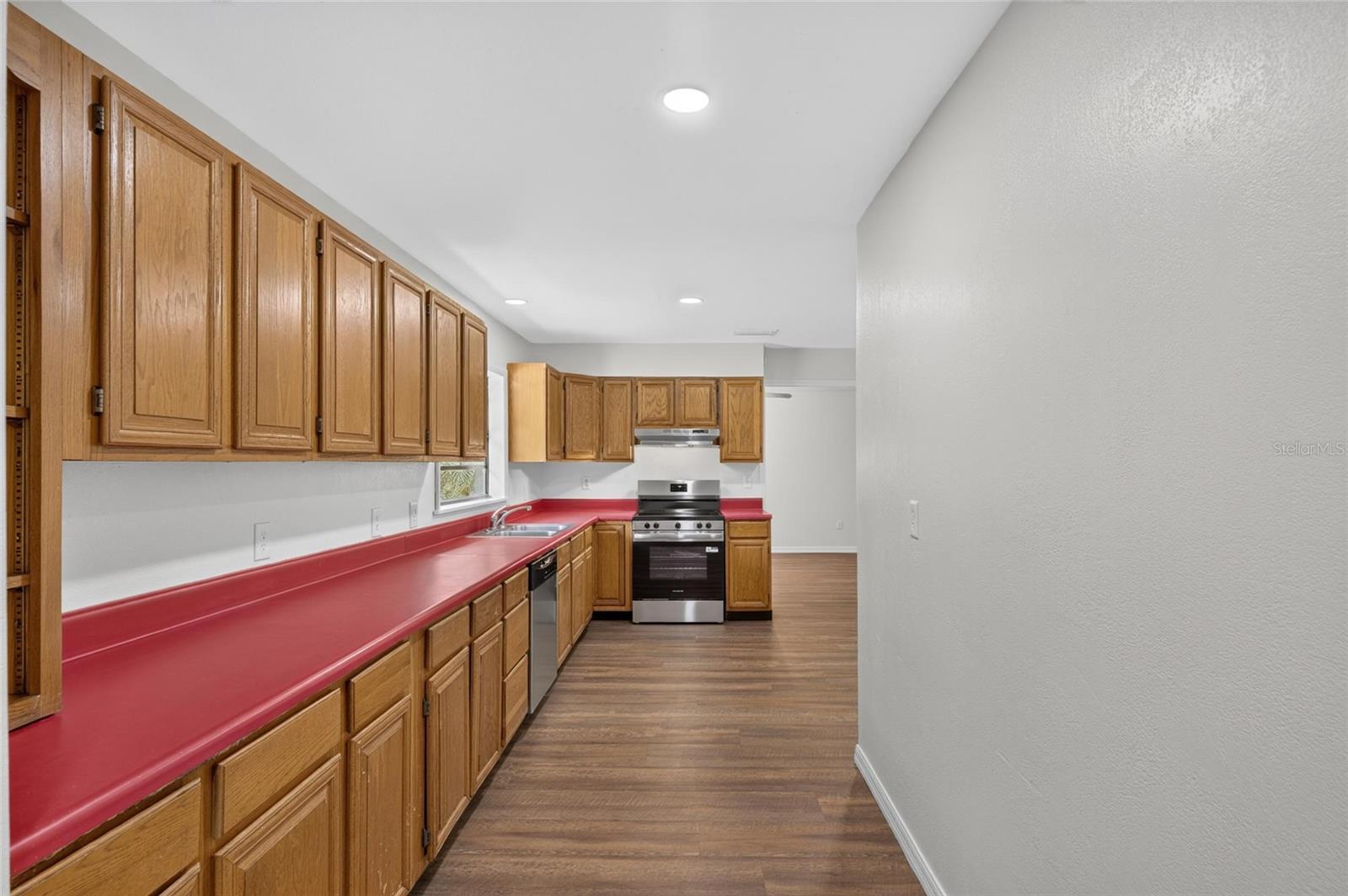 615 THOMPSON RD, LITHIA, FL — photo 25