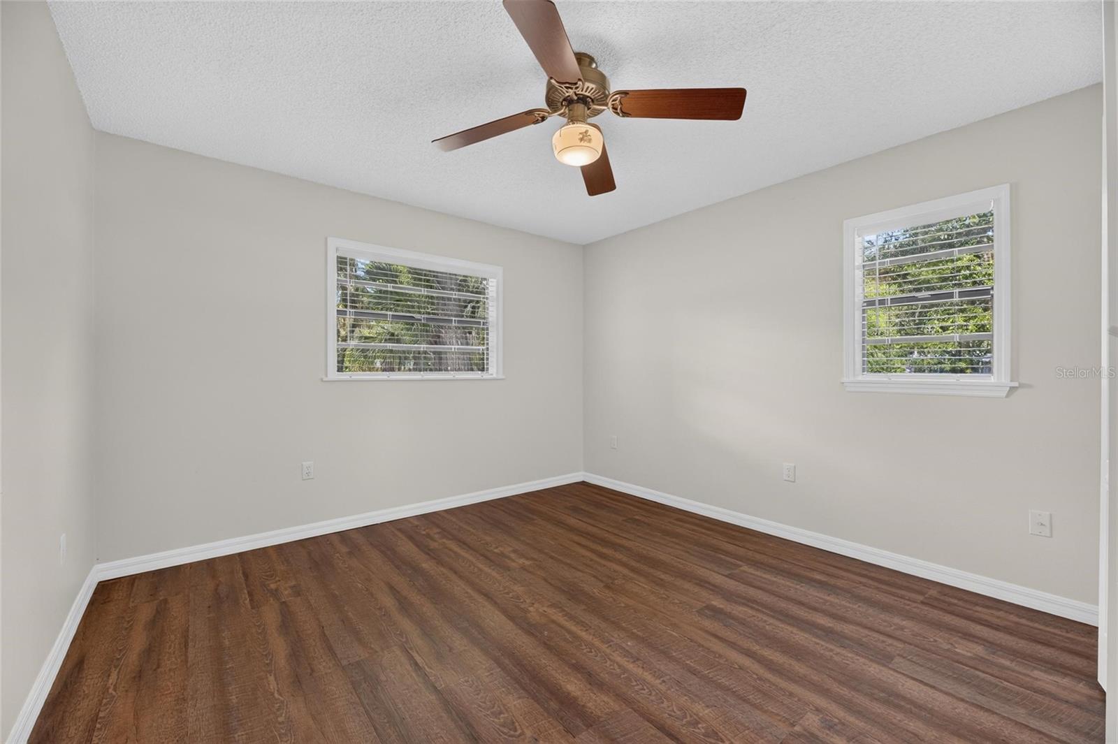 615 THOMPSON RD, LITHIA, FL — photo 27