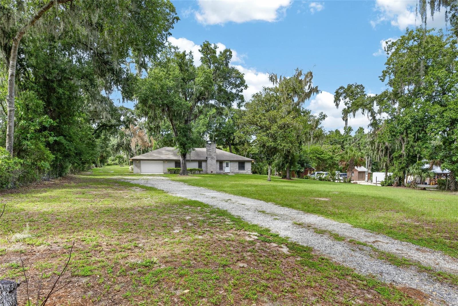 615 THOMPSON RD, LITHIA, FL — photo 36