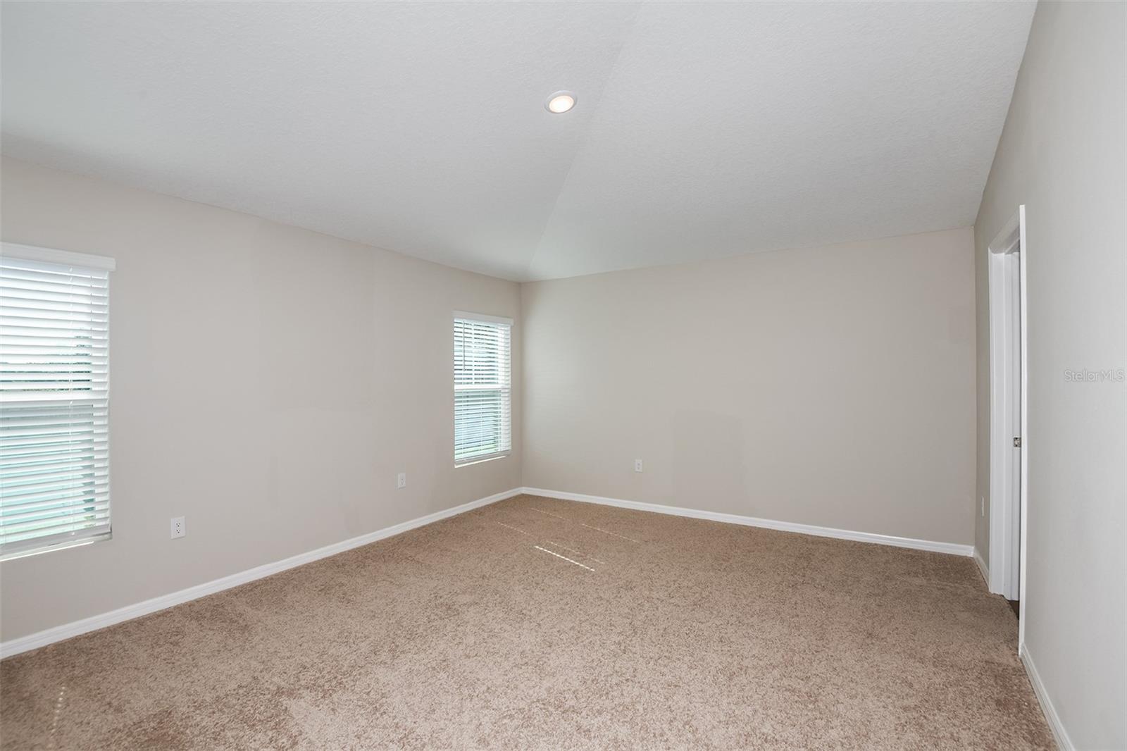 9136 BELLEVIEW FOREST PASS, DADE CITY, FL — photo 5