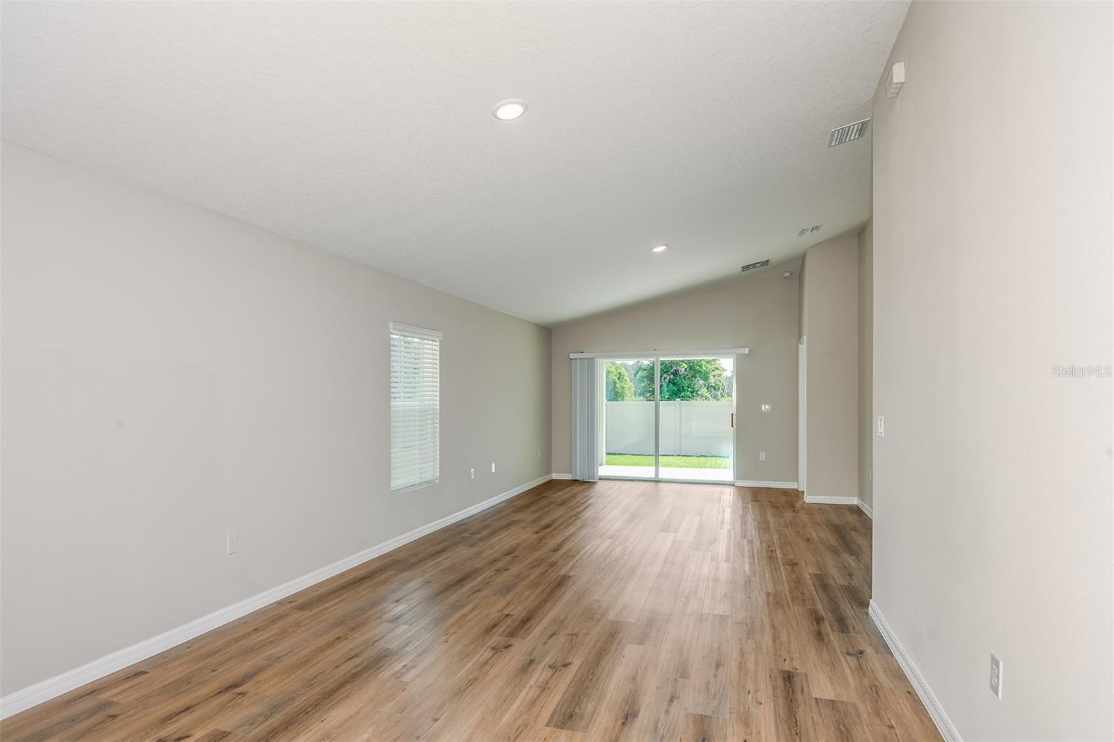 9136 BELLEVIEW FOREST PASS, DADE CITY, FL — photo 11