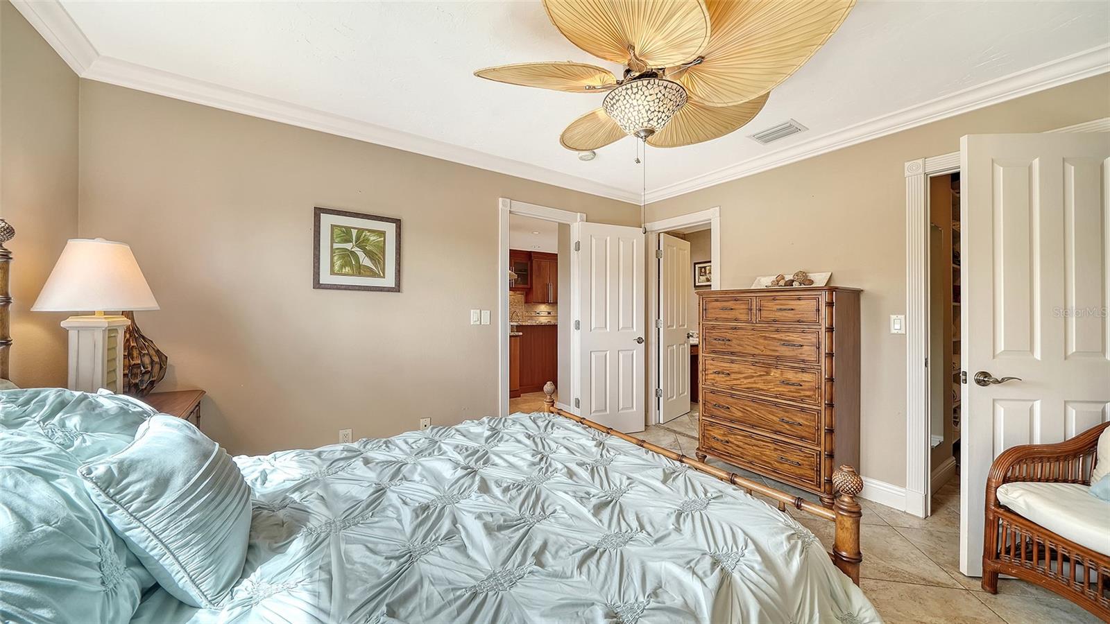 7115 GULF OF MEXICO DR #23, LONGBOAT KEY, FL — photo 32