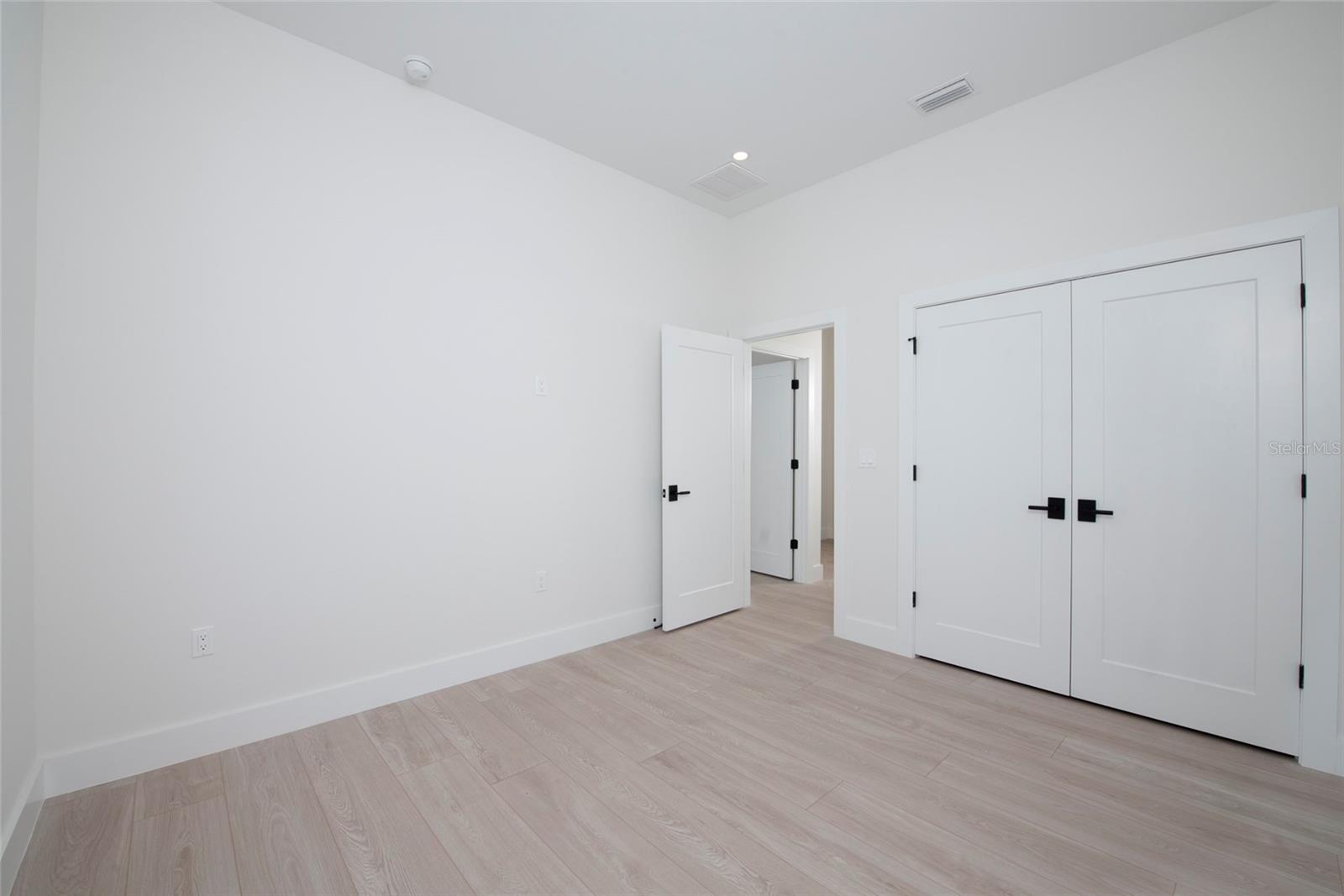 5346 2ND AVE S, ST PETERSBURG, FL — photo 32