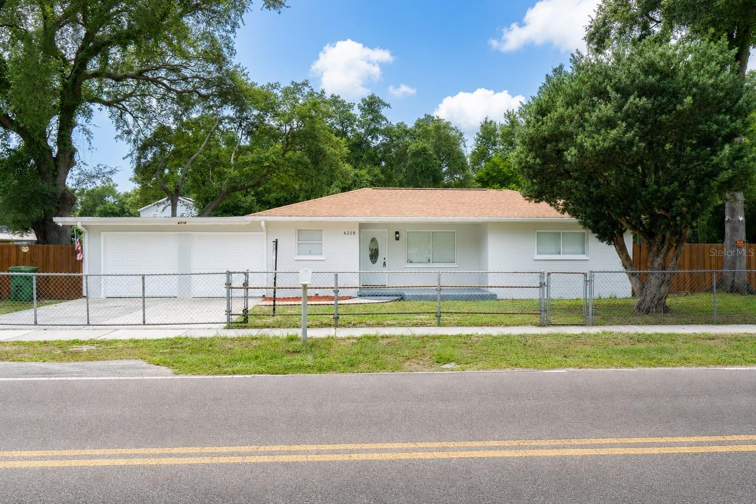 6218 N 43RD ST, TAMPA, FL — photo 2
